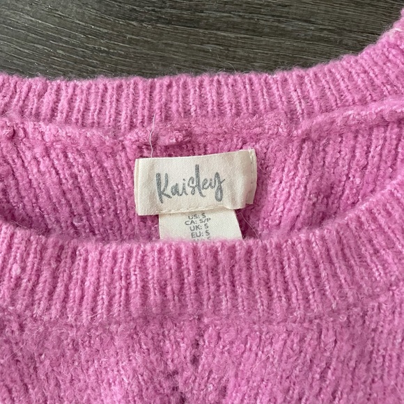 Pink sweater - Picture 3 of 3